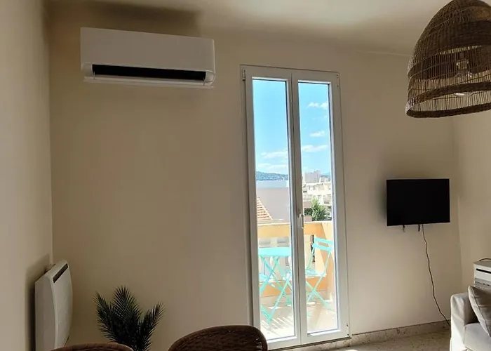 Apartment Bel Pres De La Antibes